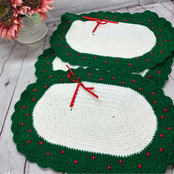 vtg handmade crocheted christmas holiday placemats set of 4 cottagecore wreath - Picture 2 of 5